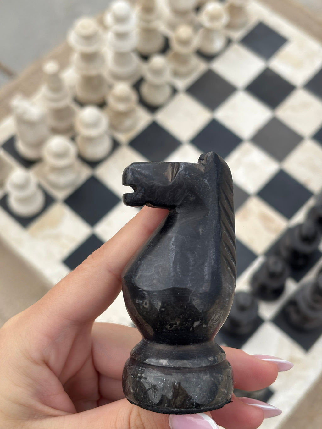 Échiquier en Marbre – Jeu d’Échecs de Luxe Fait Main