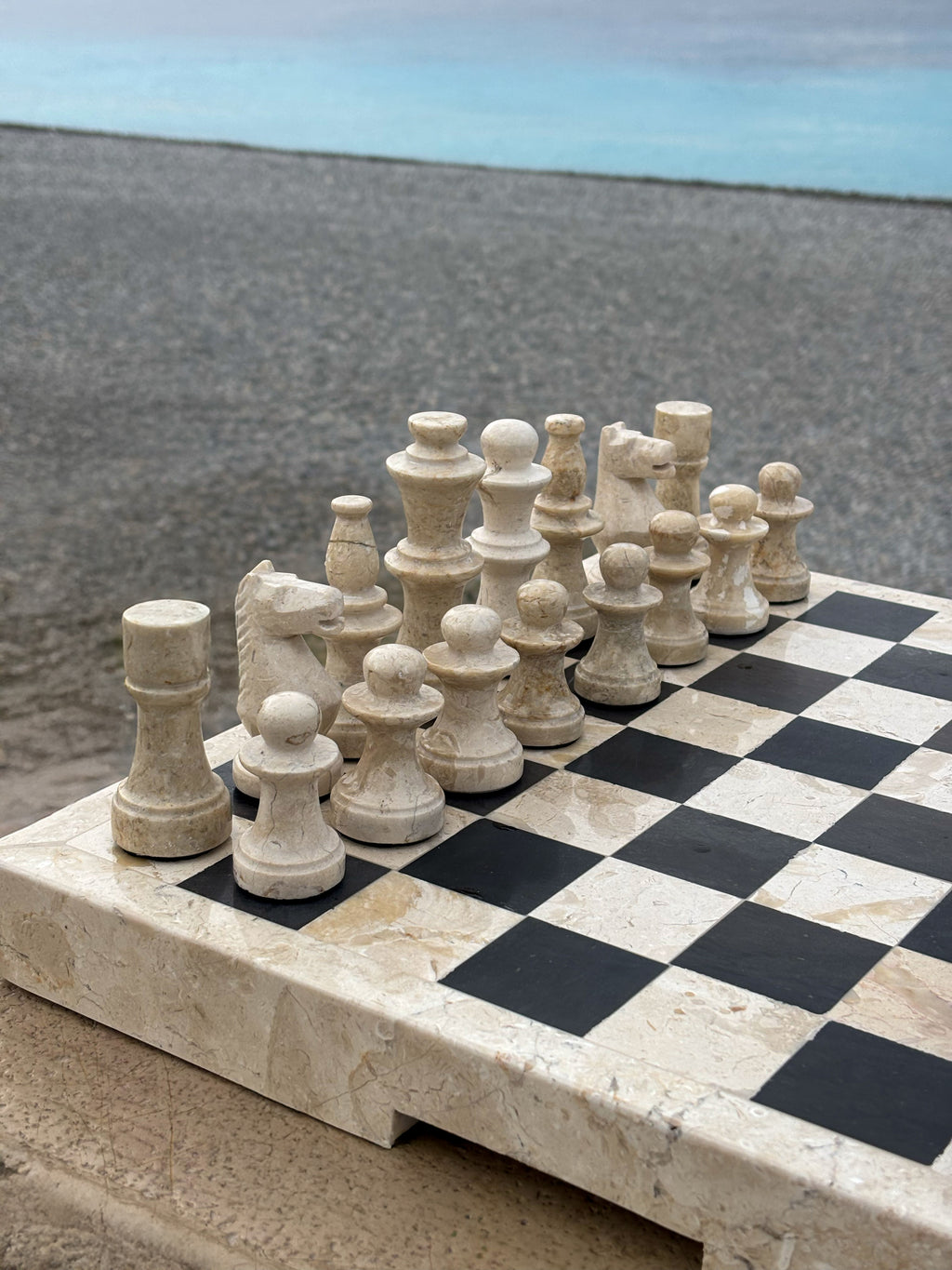 Échiquier en Marbre – Jeu d’Échecs de Luxe Fait Main