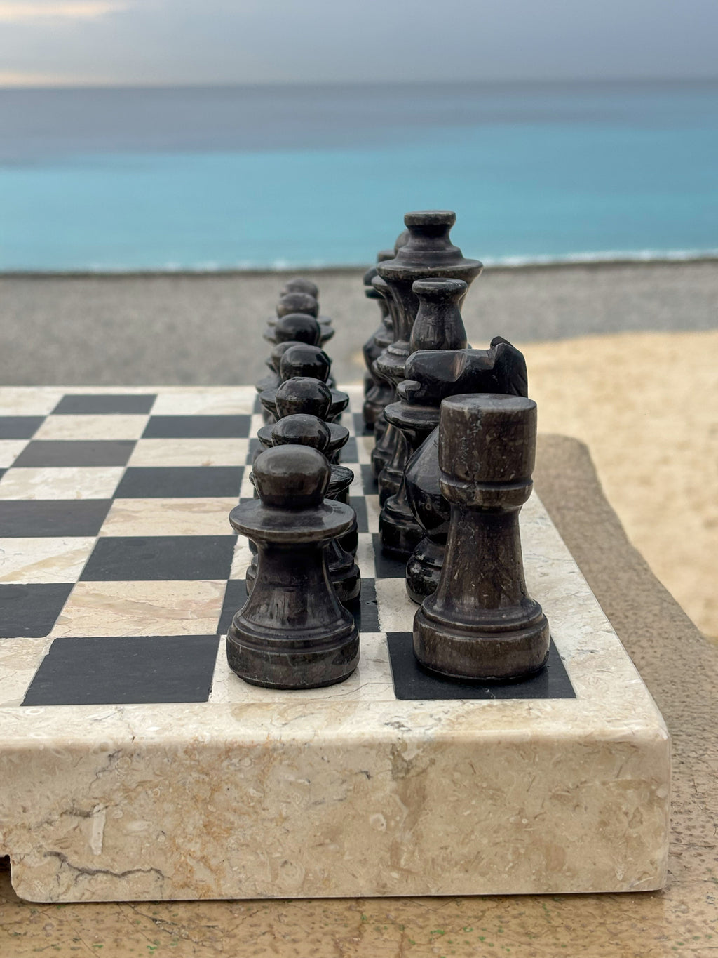 Échiquier en Marbre – Jeu d’Échecs de Luxe Fait Main