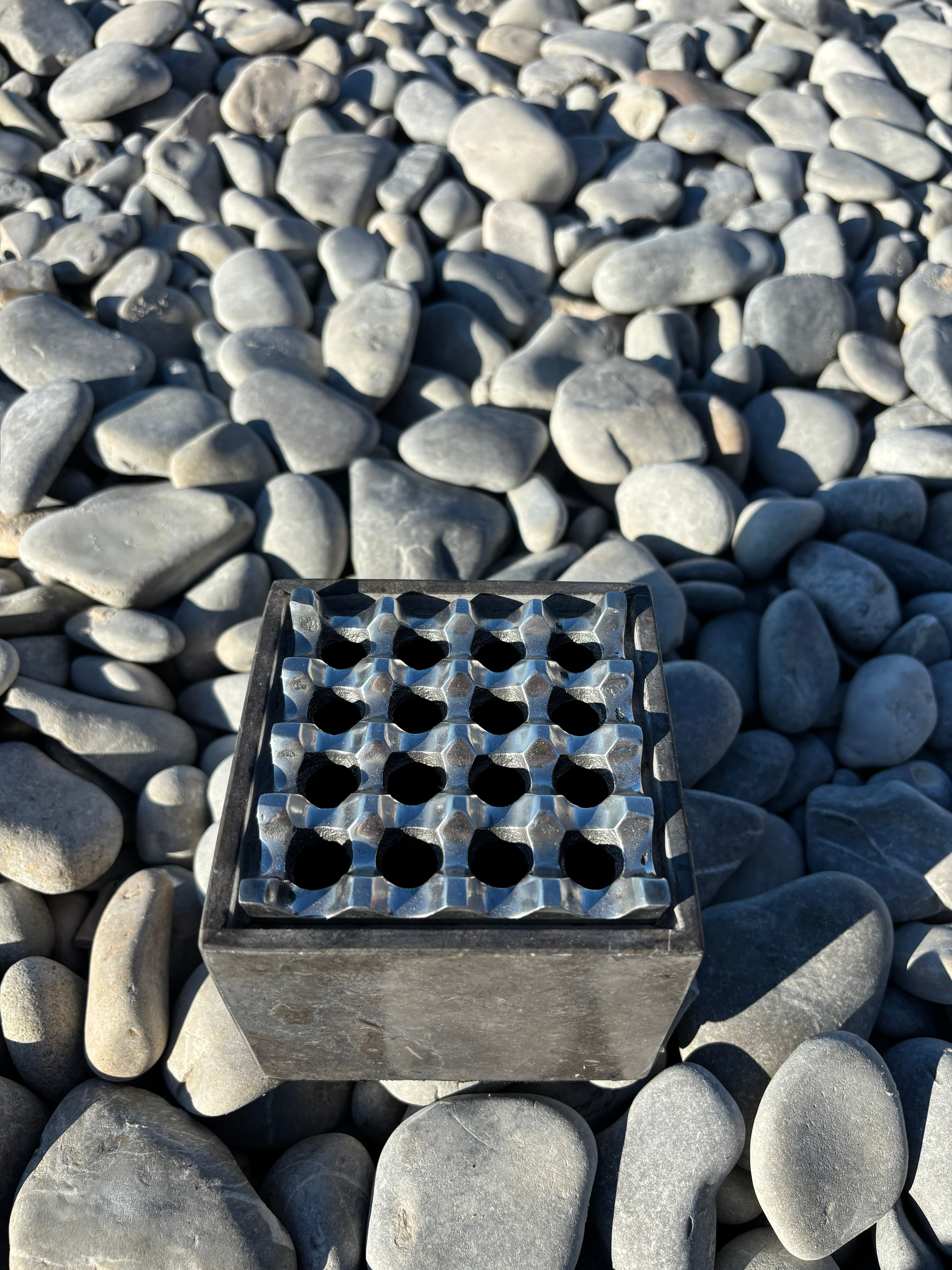 Cendrier cube marbre gris