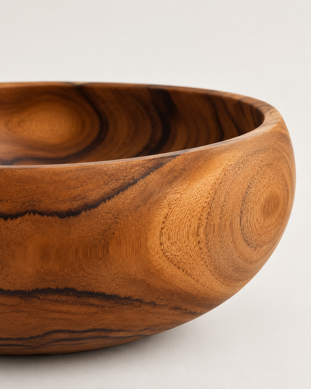 Bol en teck – Rond