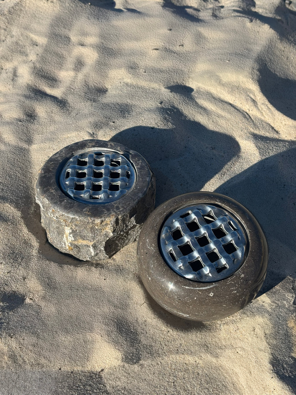 Cendrier en marbre lisse gris