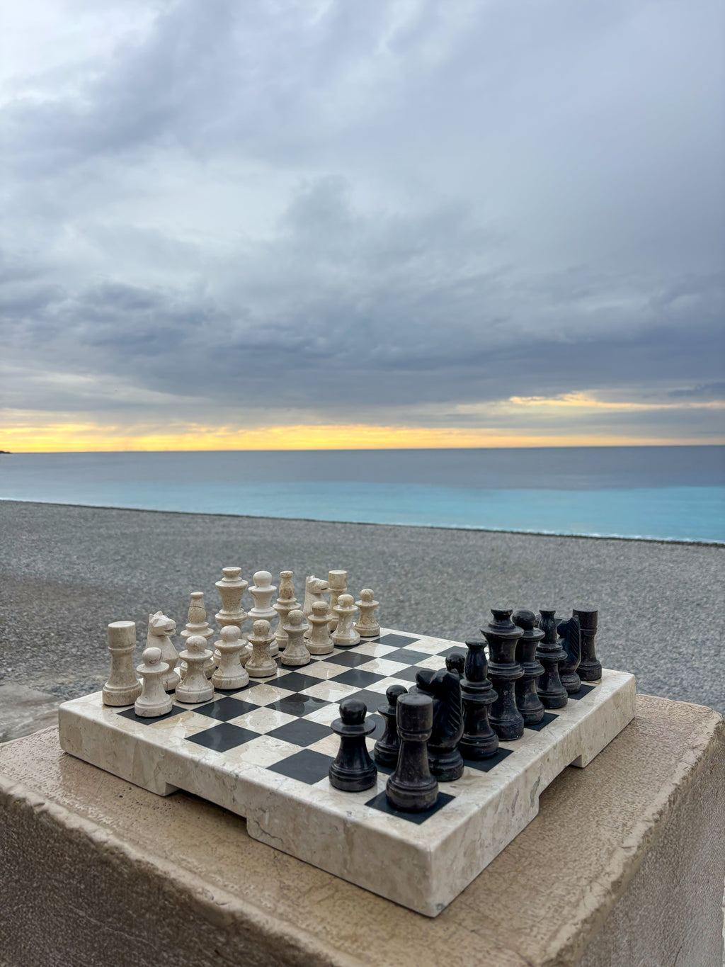 Échiquier en Marbre – Jeu d’Échecs de Luxe Fait Main