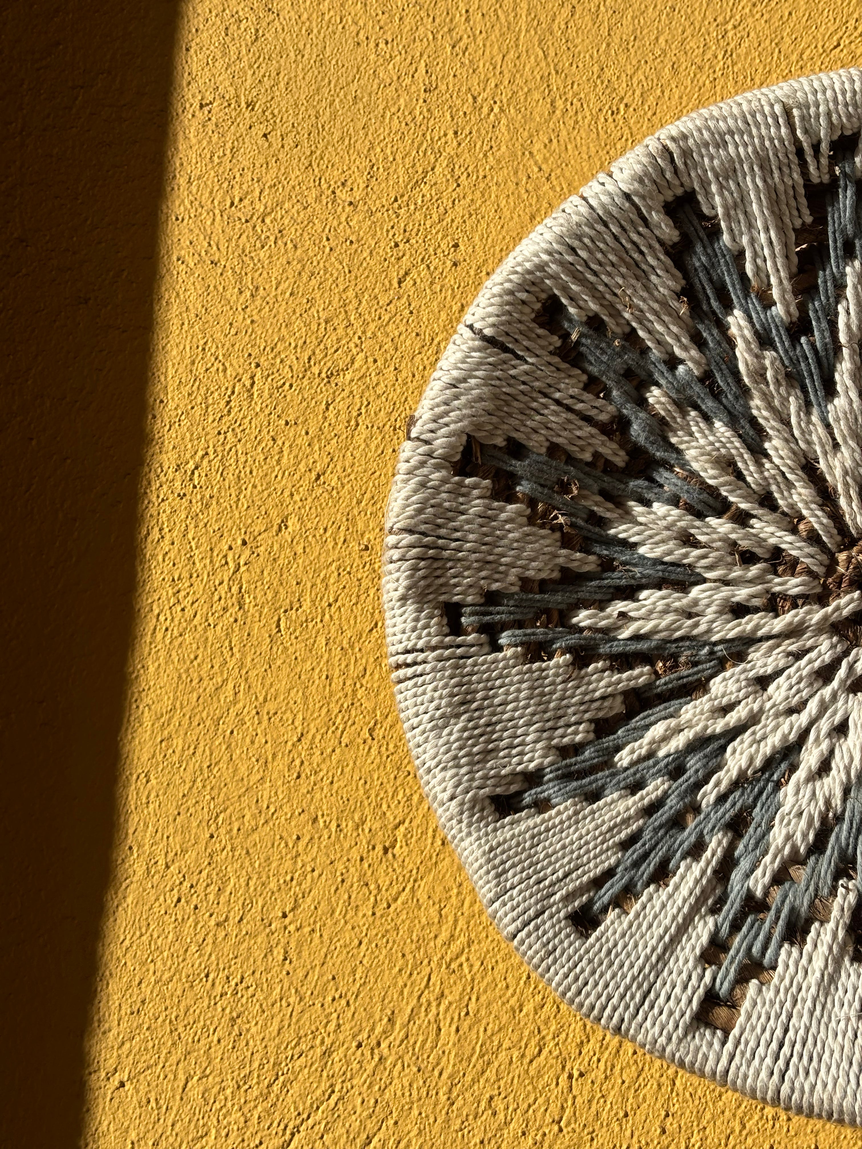 Décoration murale blanche