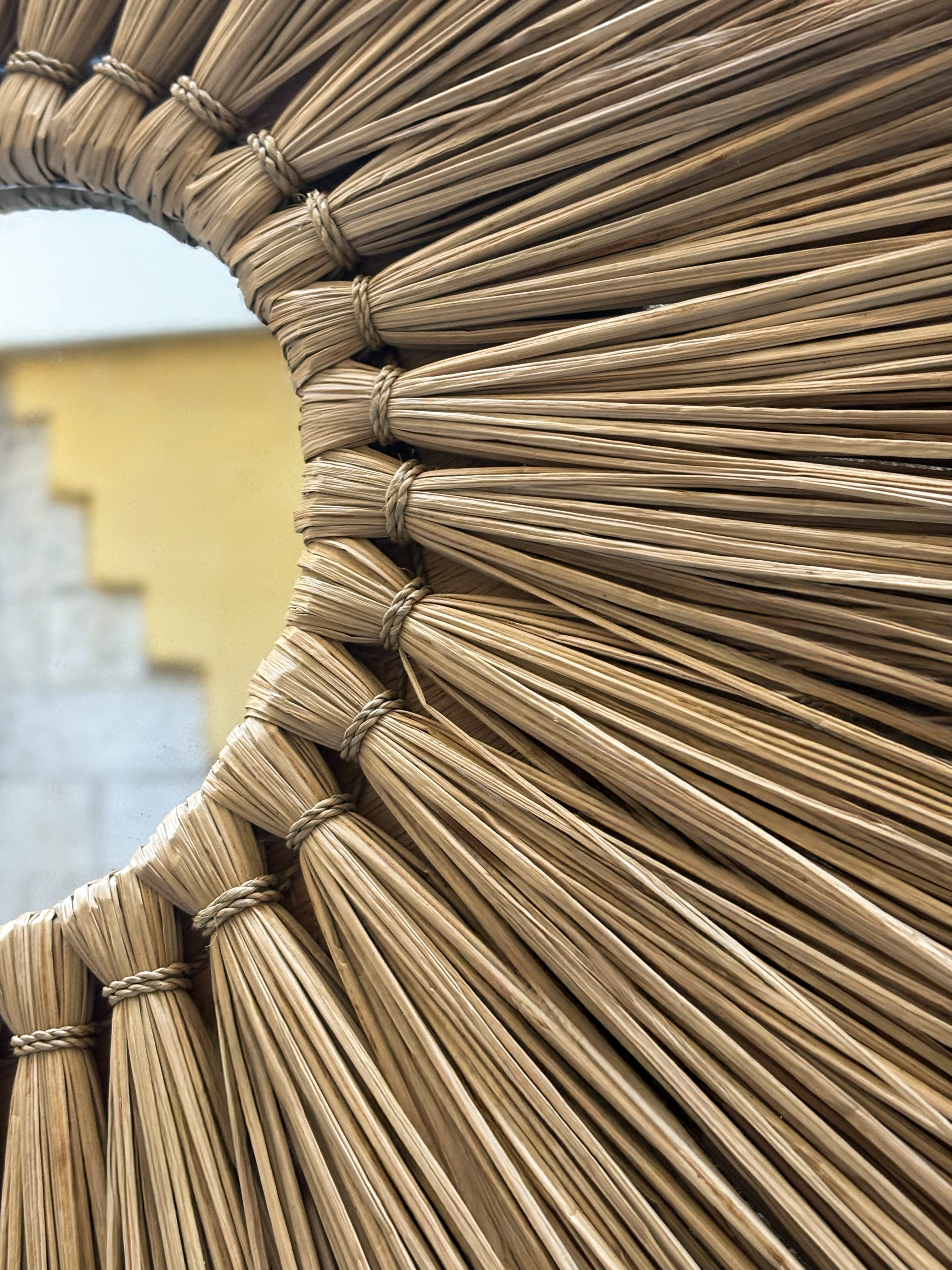 Miroir décoratif en fibres naturelles