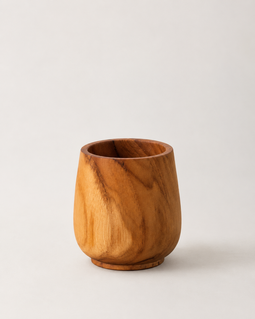 Verre en bois naturel