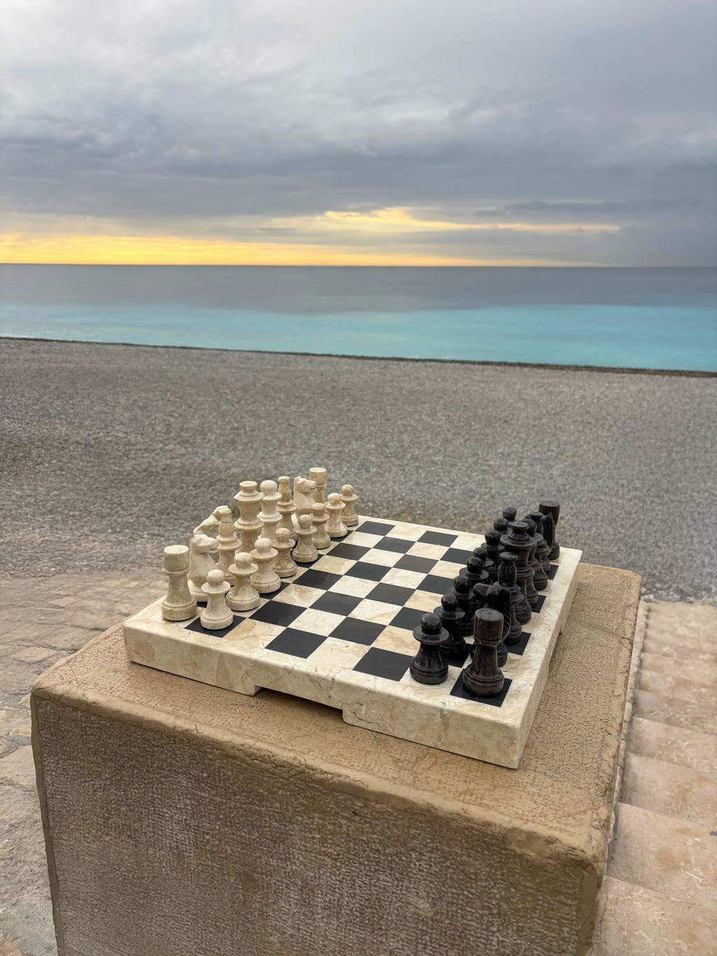 Échiquier en Marbre – Jeu d’Échecs de Luxe Fait Main