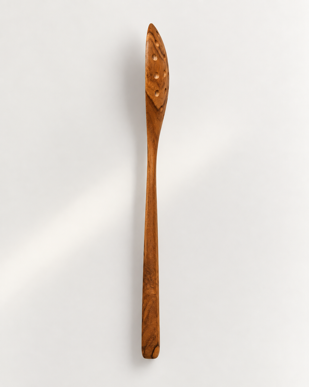 Cuillère écumoire en bois de teck