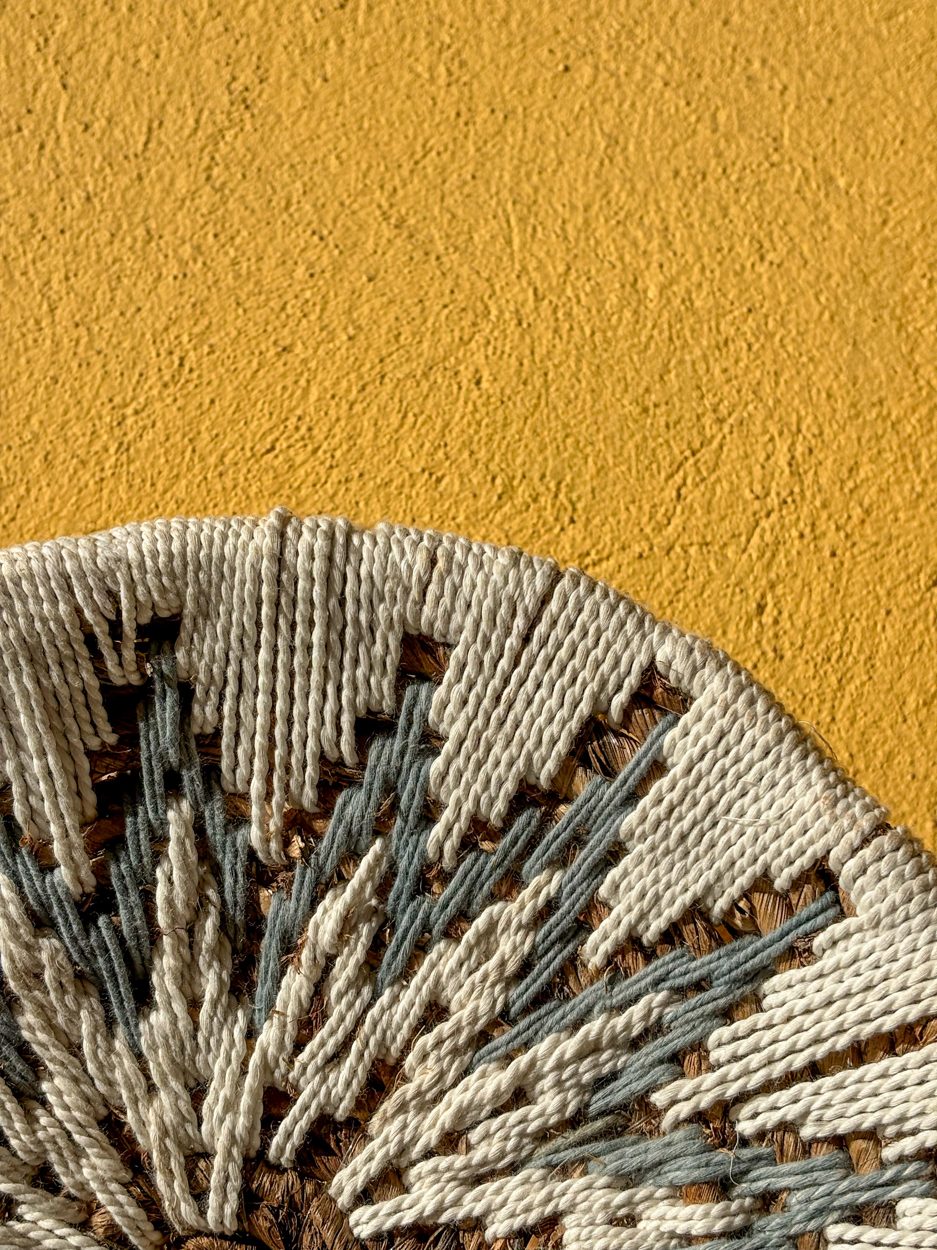 Décoration murale blanche