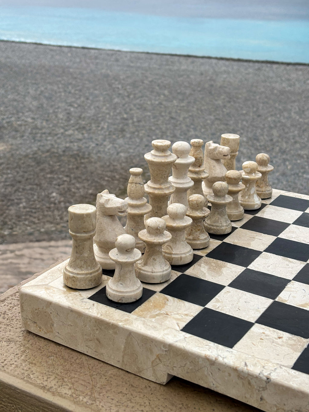 Échiquier en Marbre – Jeu d’Échecs de Luxe Fait Main