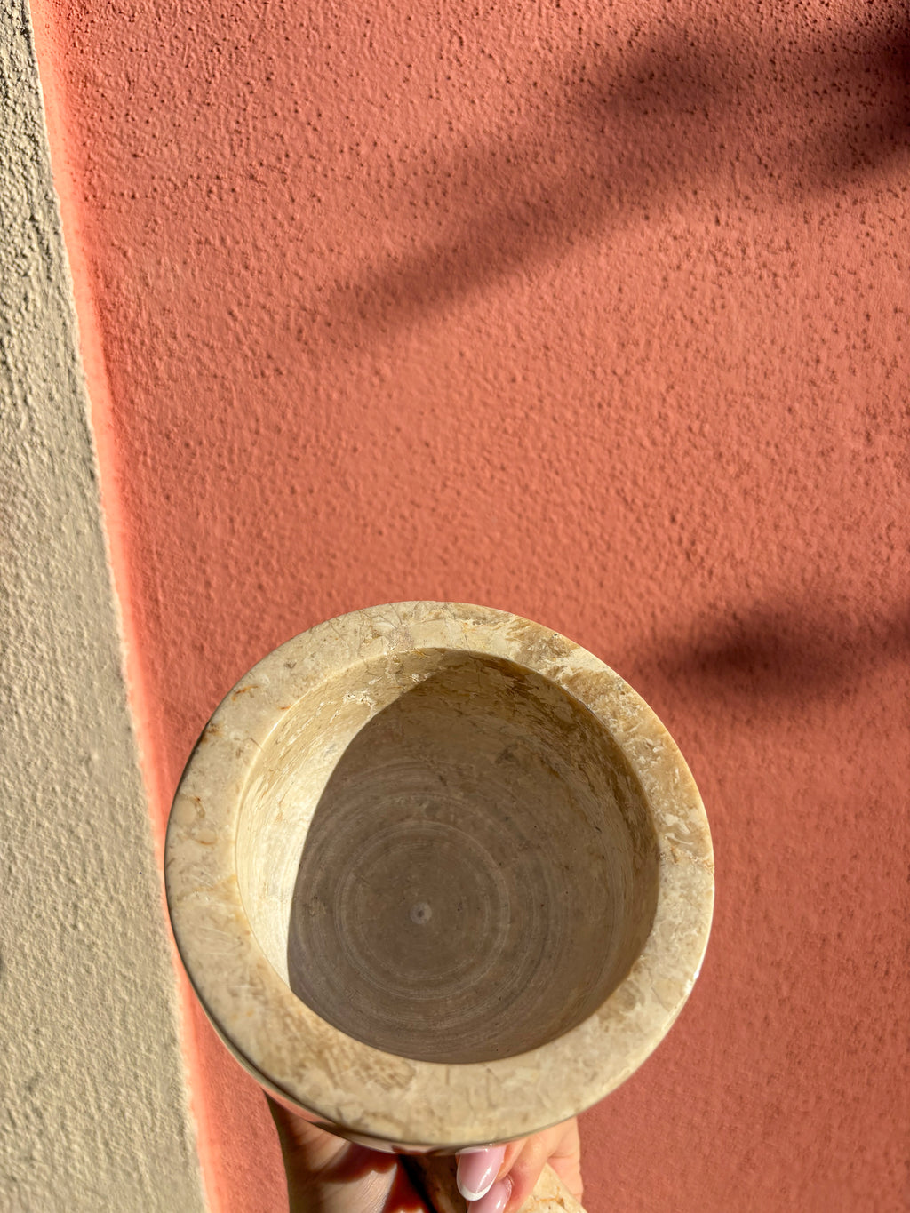 Mortier en marbre blanc