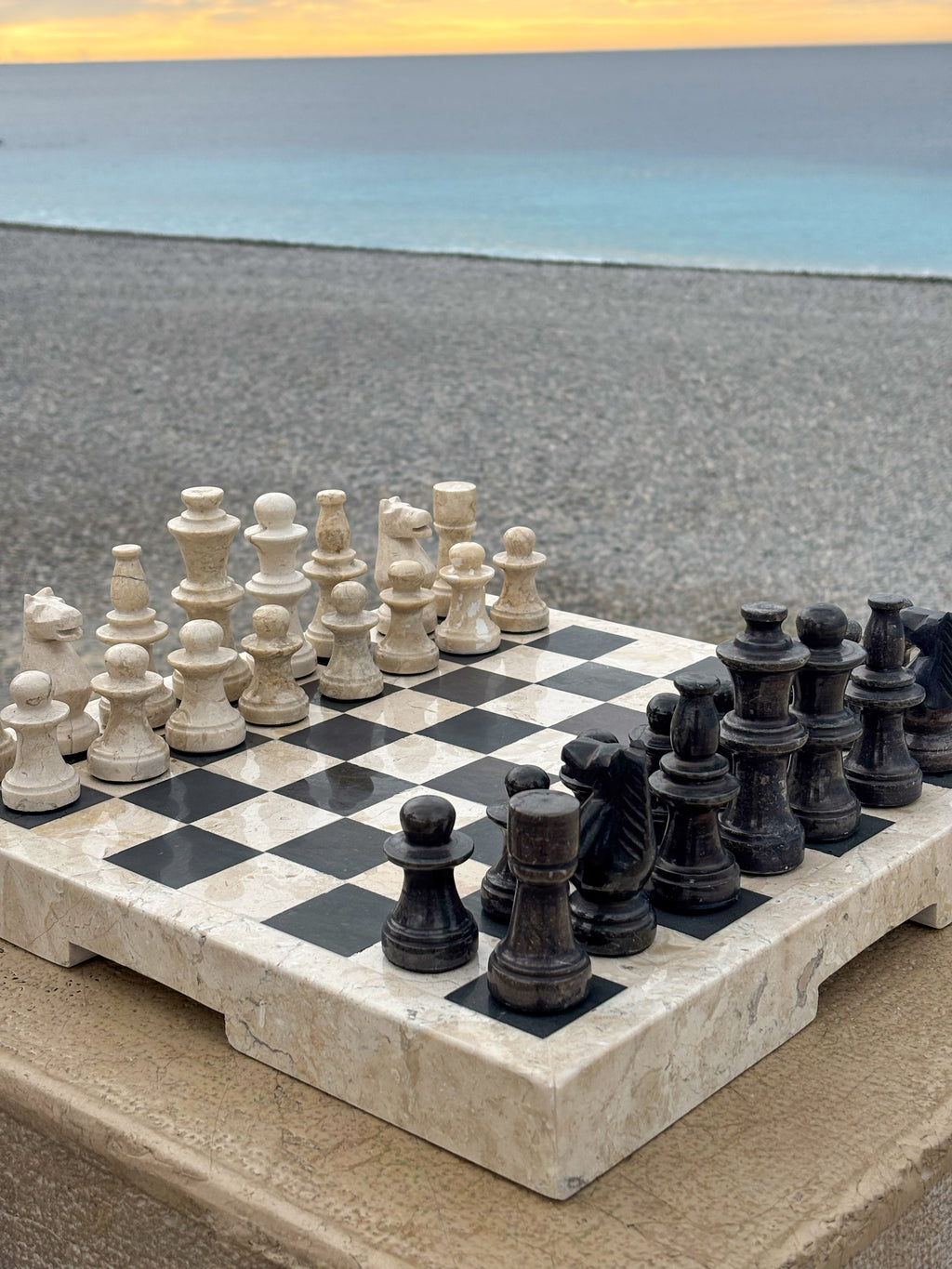 Échiquier en Marbre – Jeu d’Échecs de Luxe Fait Main