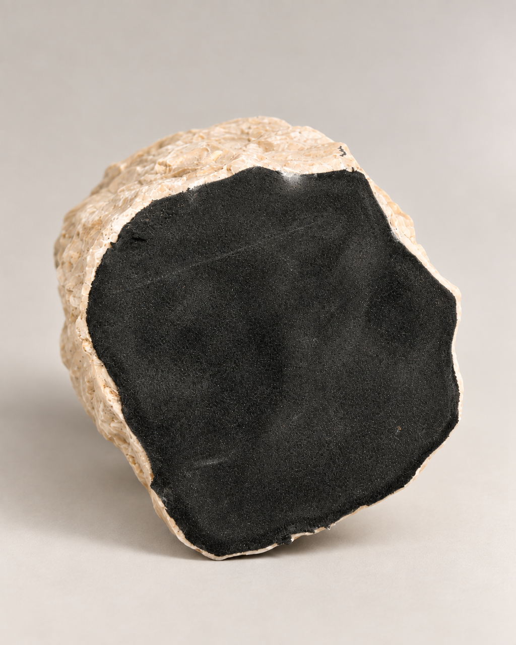 Push à savon en marbre petit blanc embout noir