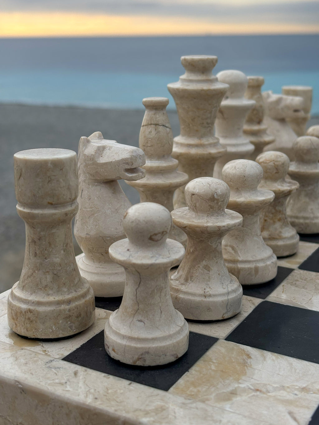Échiquier en Marbre – Jeu d’Échecs de Luxe Fait Main