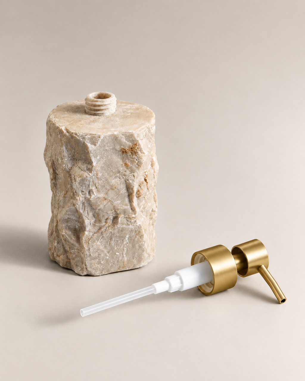 Push à savon en marbre petit blanc embout gold
