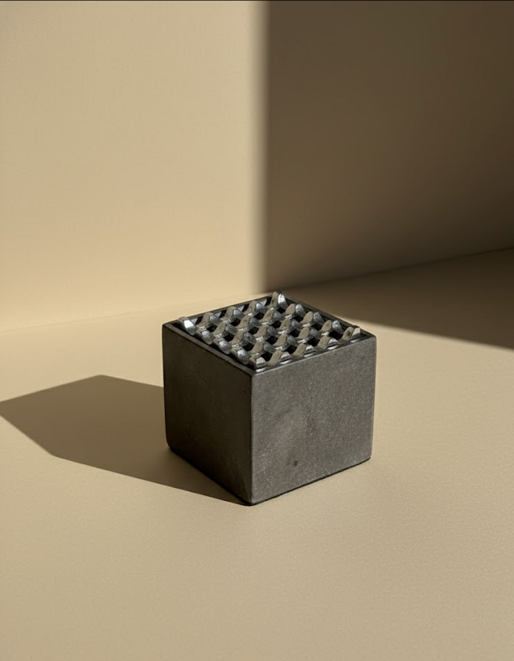 Cendrier cube marbre gris