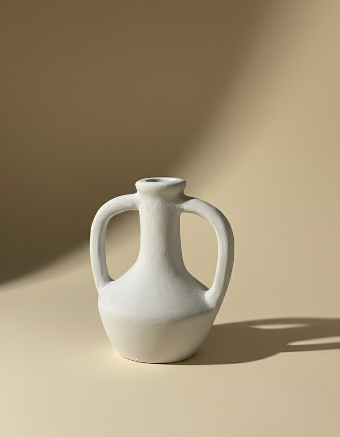Vase avec poignées gris