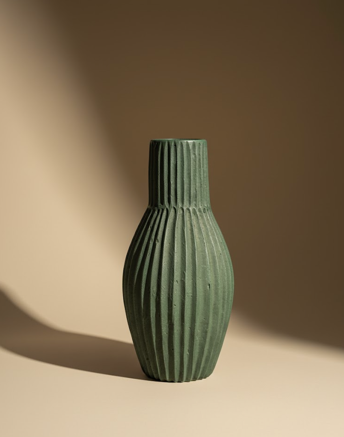 Vase à rayures vert