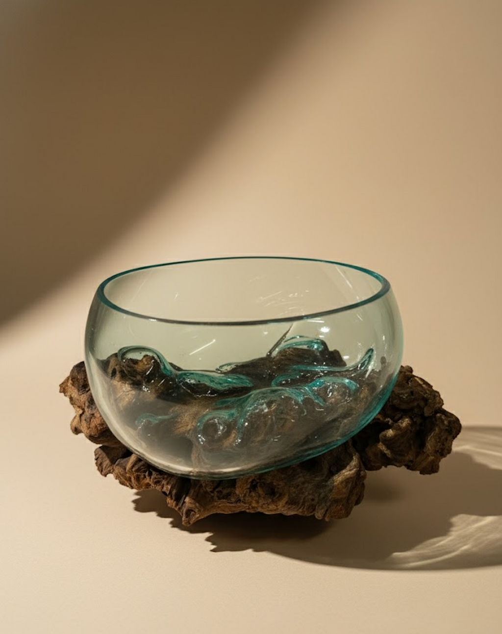 Verre soufflé et bois de teck