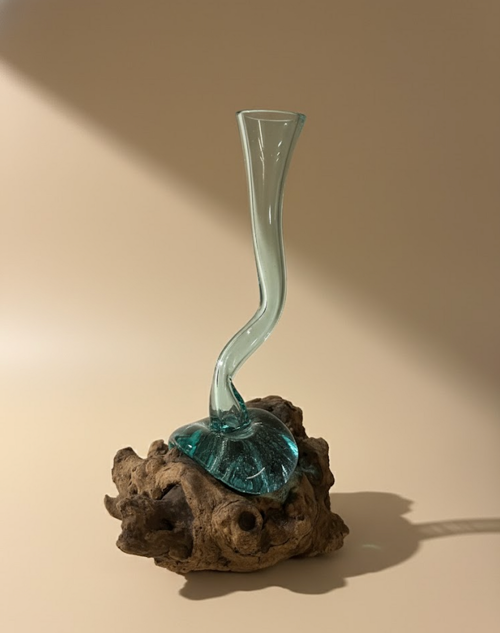 Verre soufflé et bois de teck