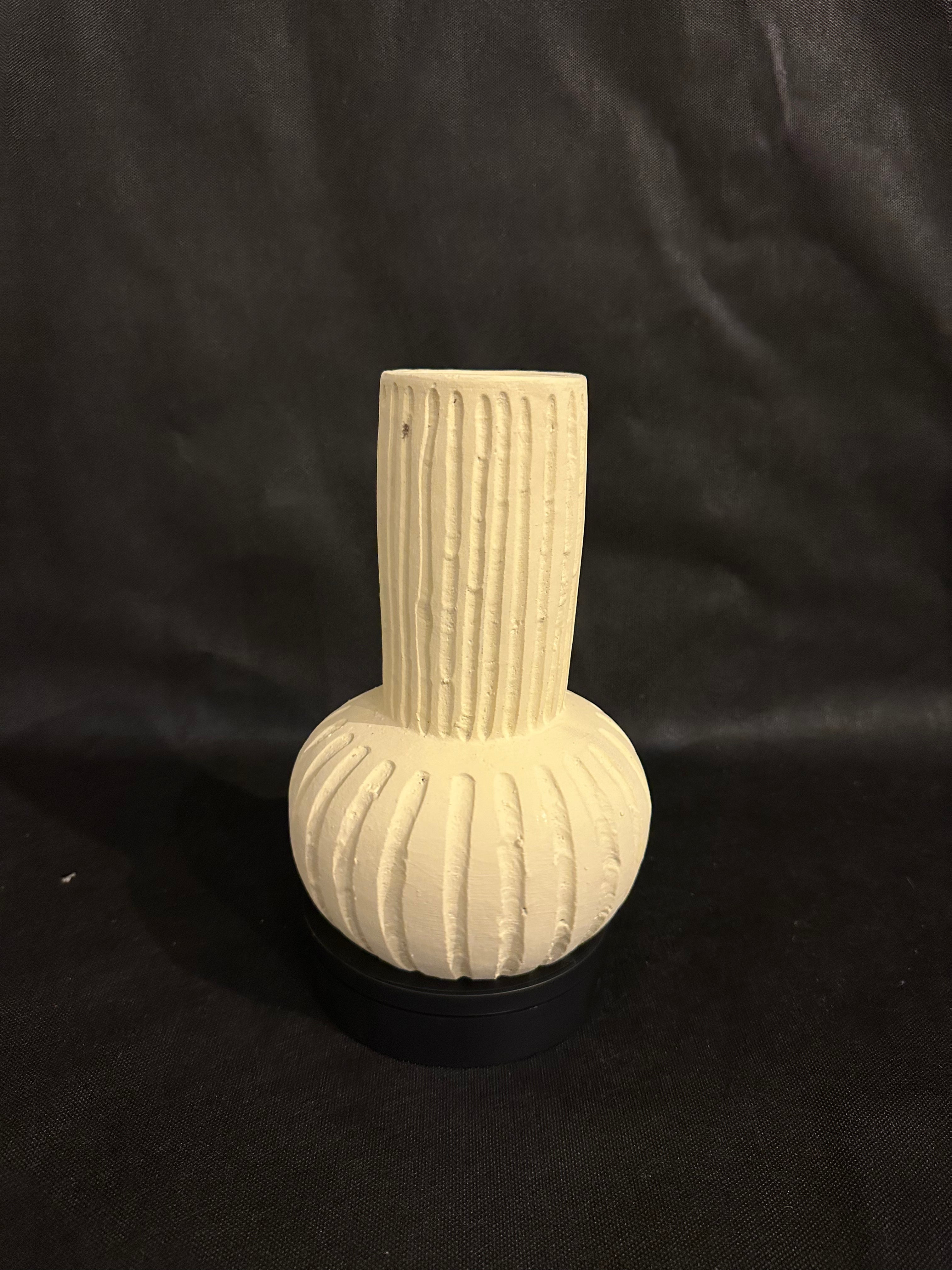 Vase jaune – Design côtelé