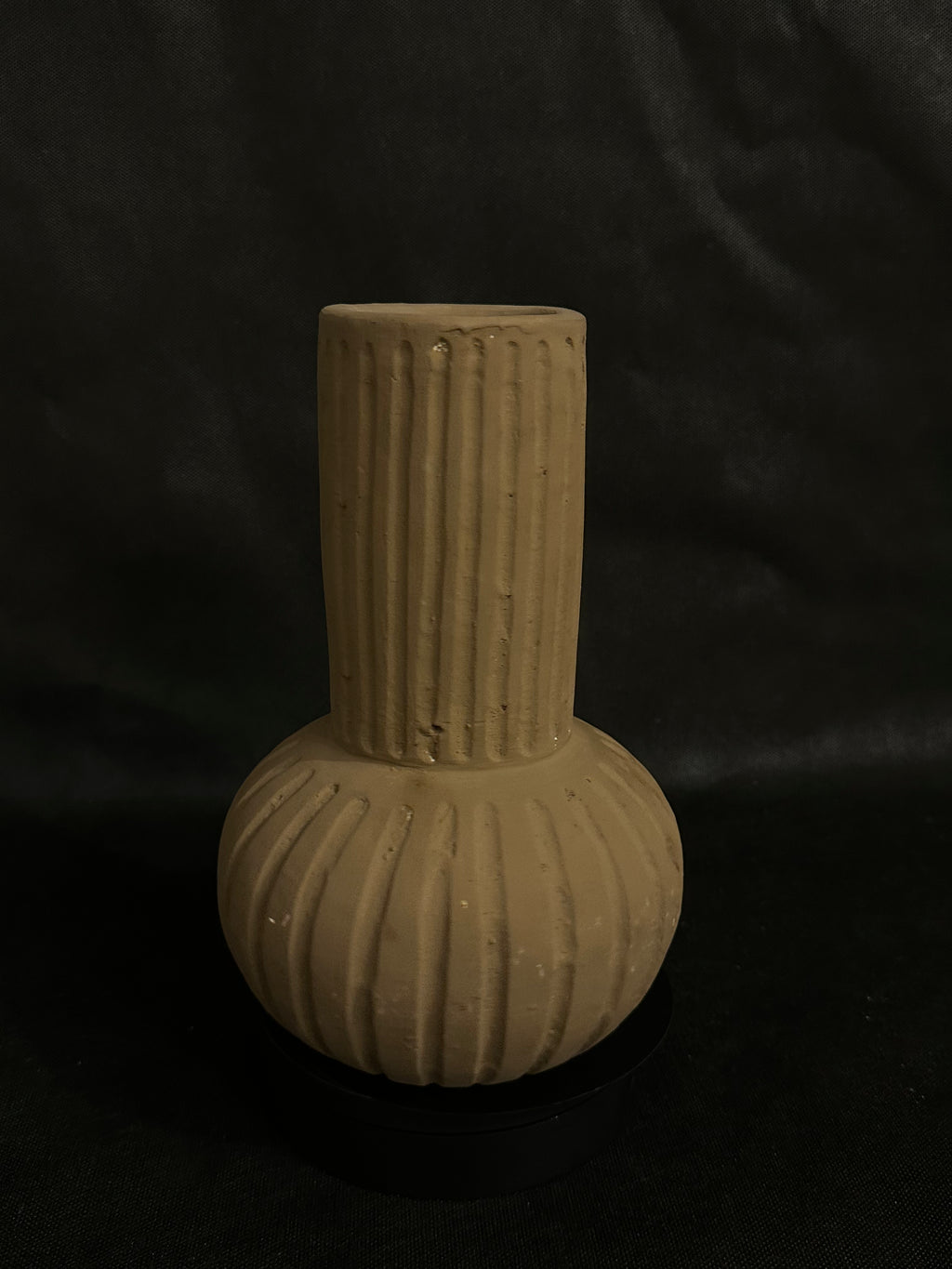 Vase marron/gris – Design côtelé
