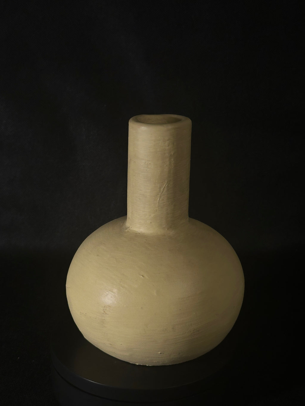 Vase rond jaune
