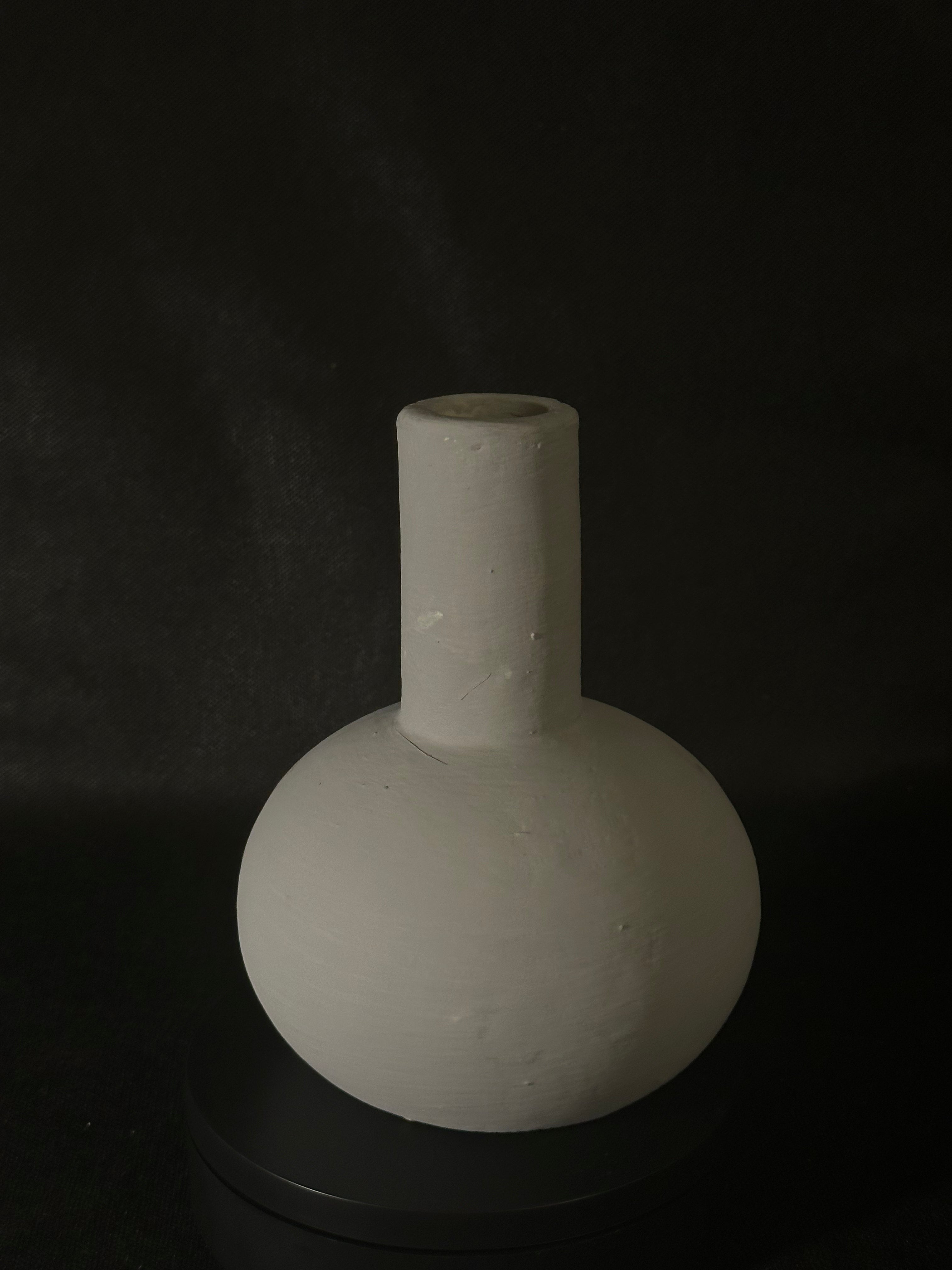 Vase rond gris