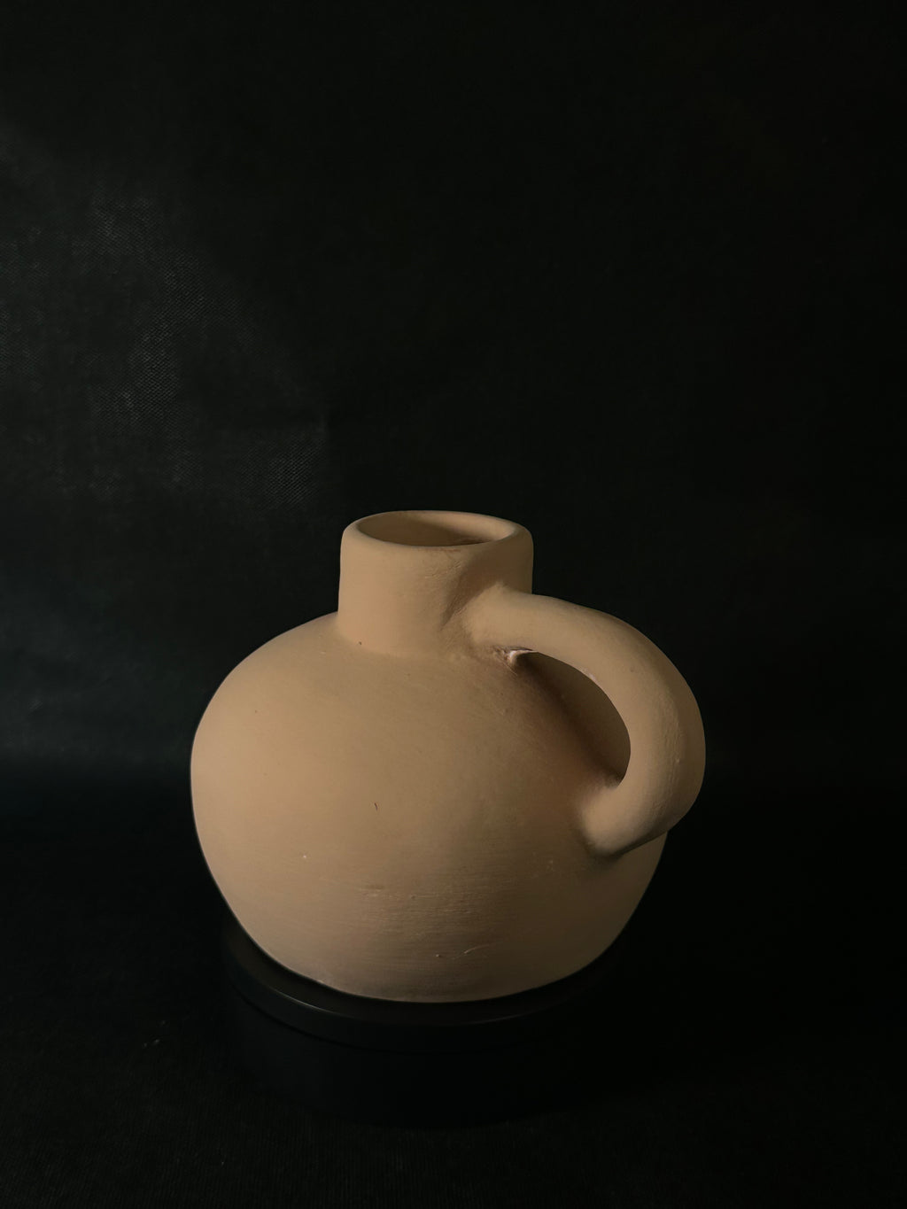 Vase rond avec poignée saumon