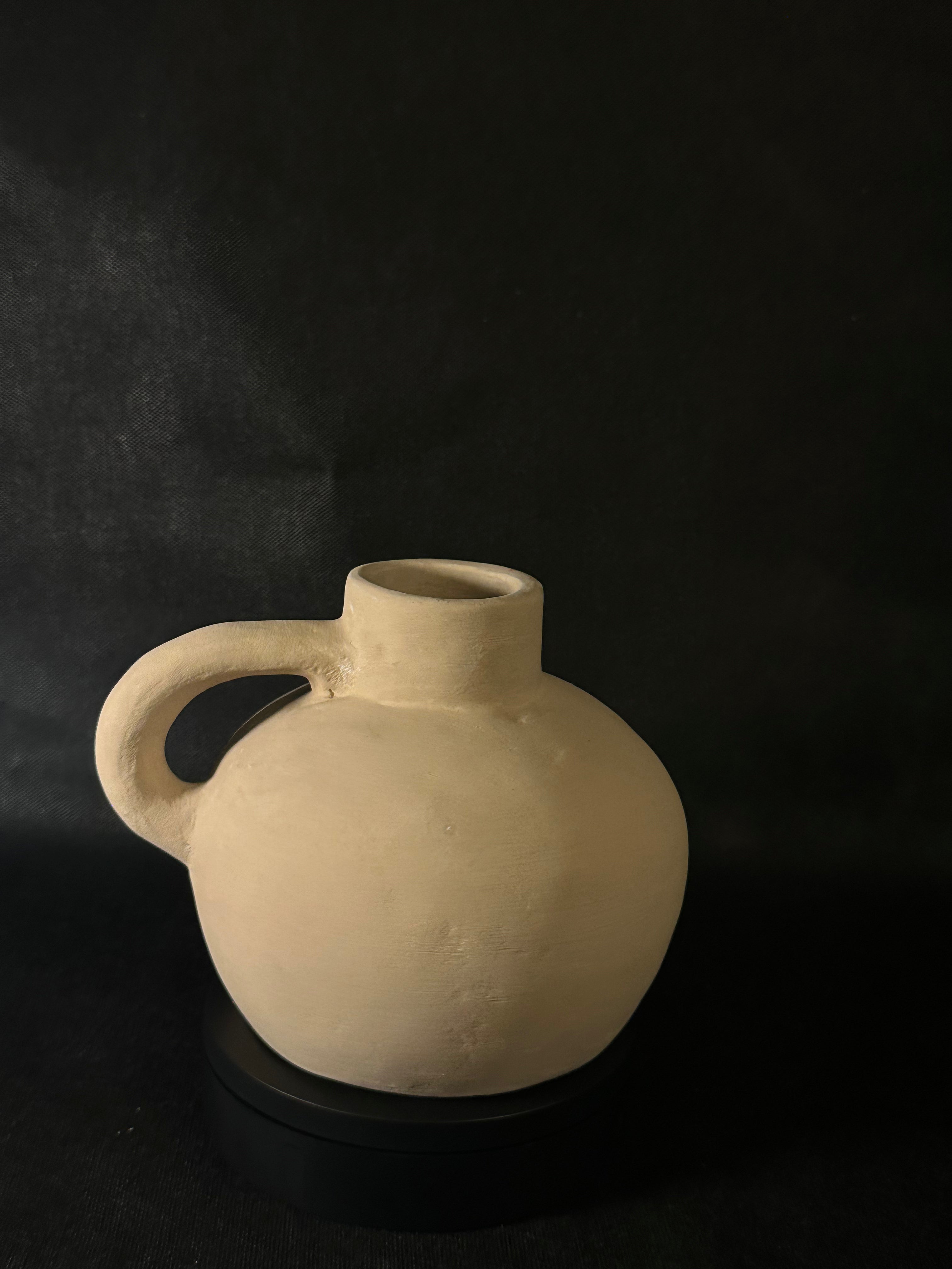 Vase rond avec poignée beige