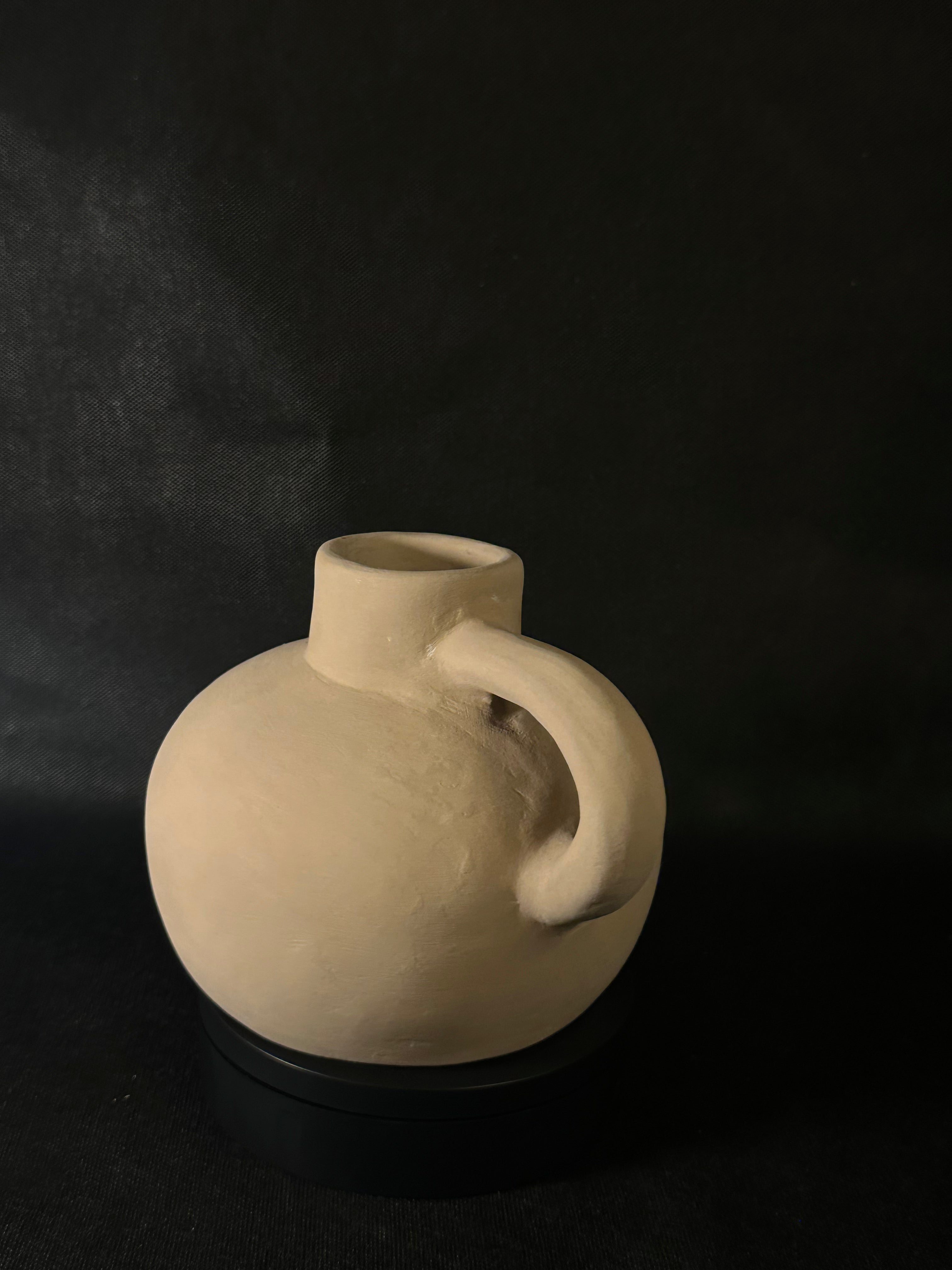 Vase rond avec poignée beige