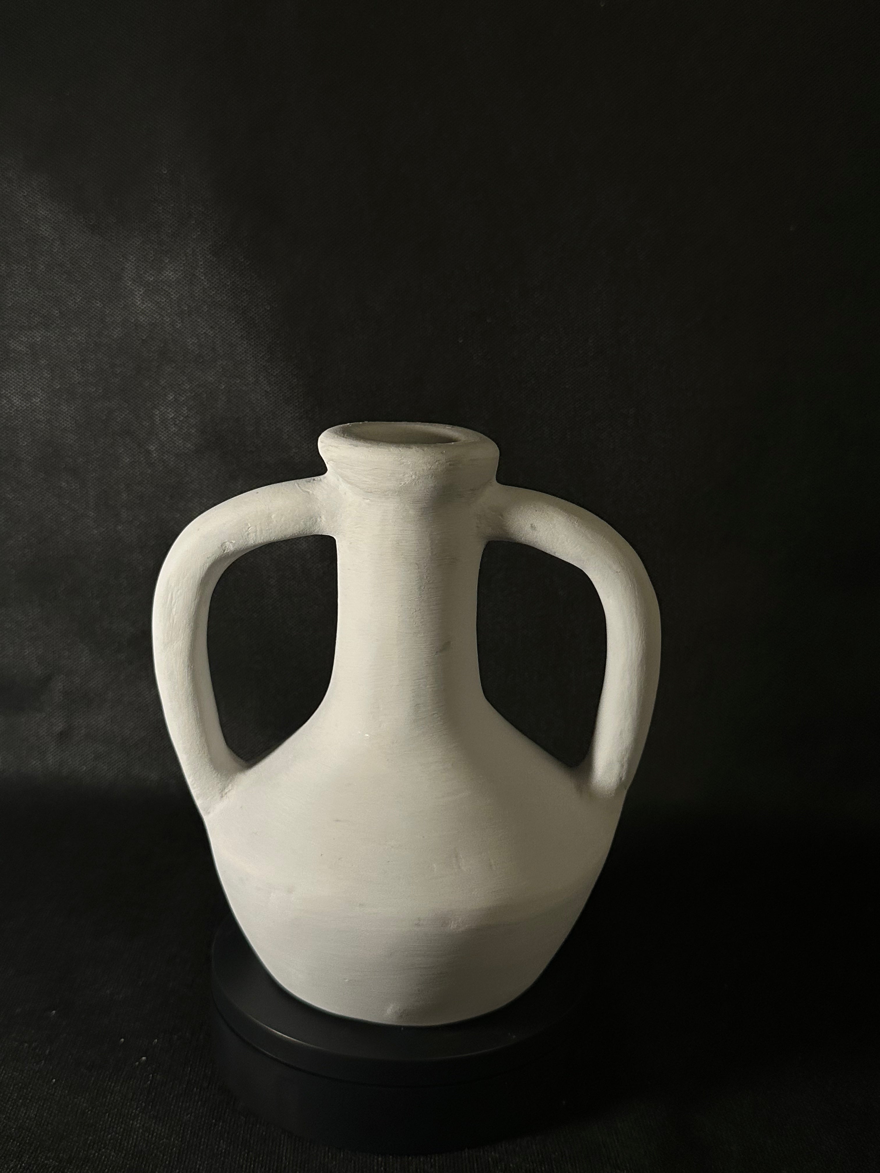 Vase avec poignées gris