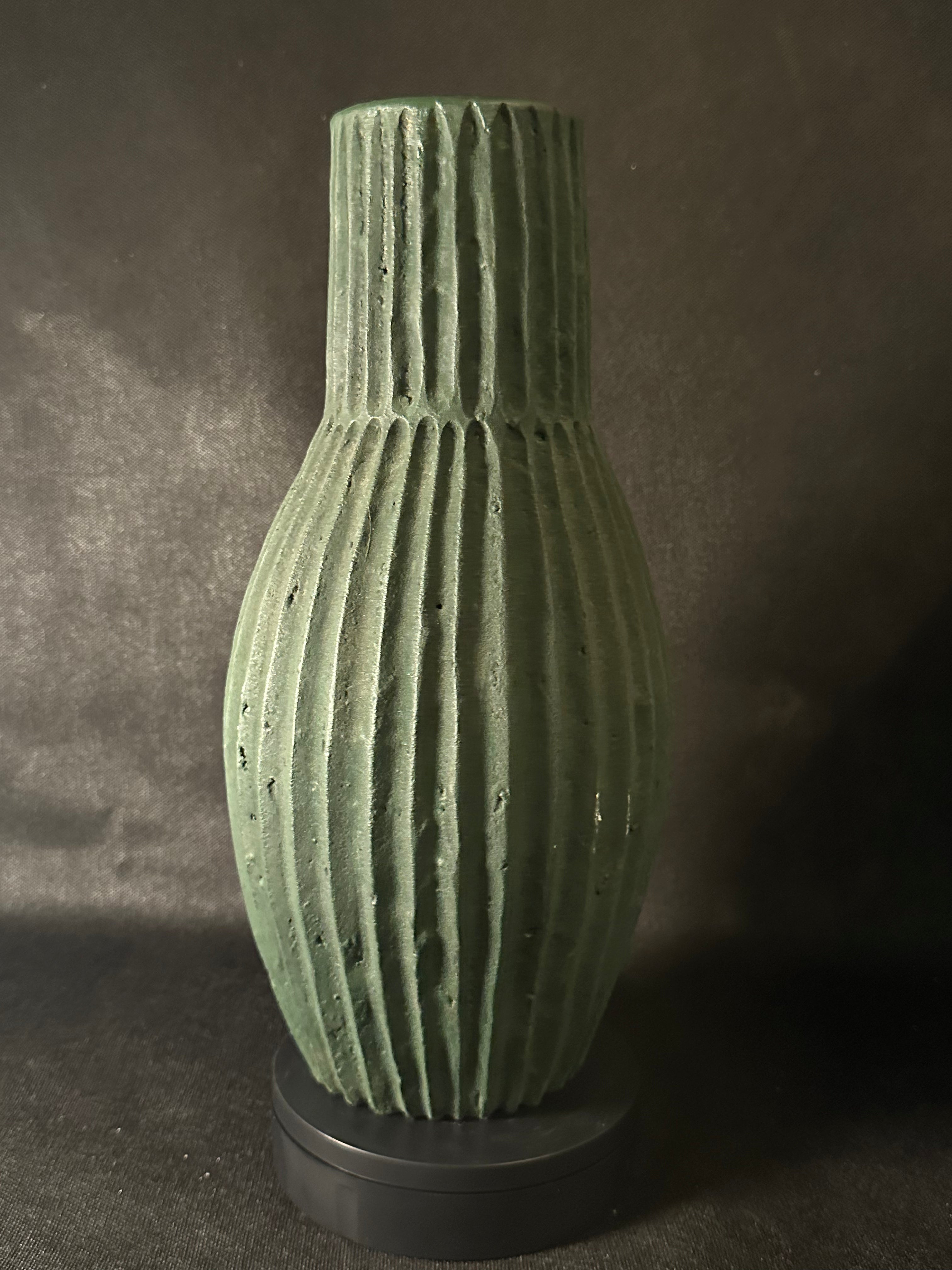 Vase à rayures vert