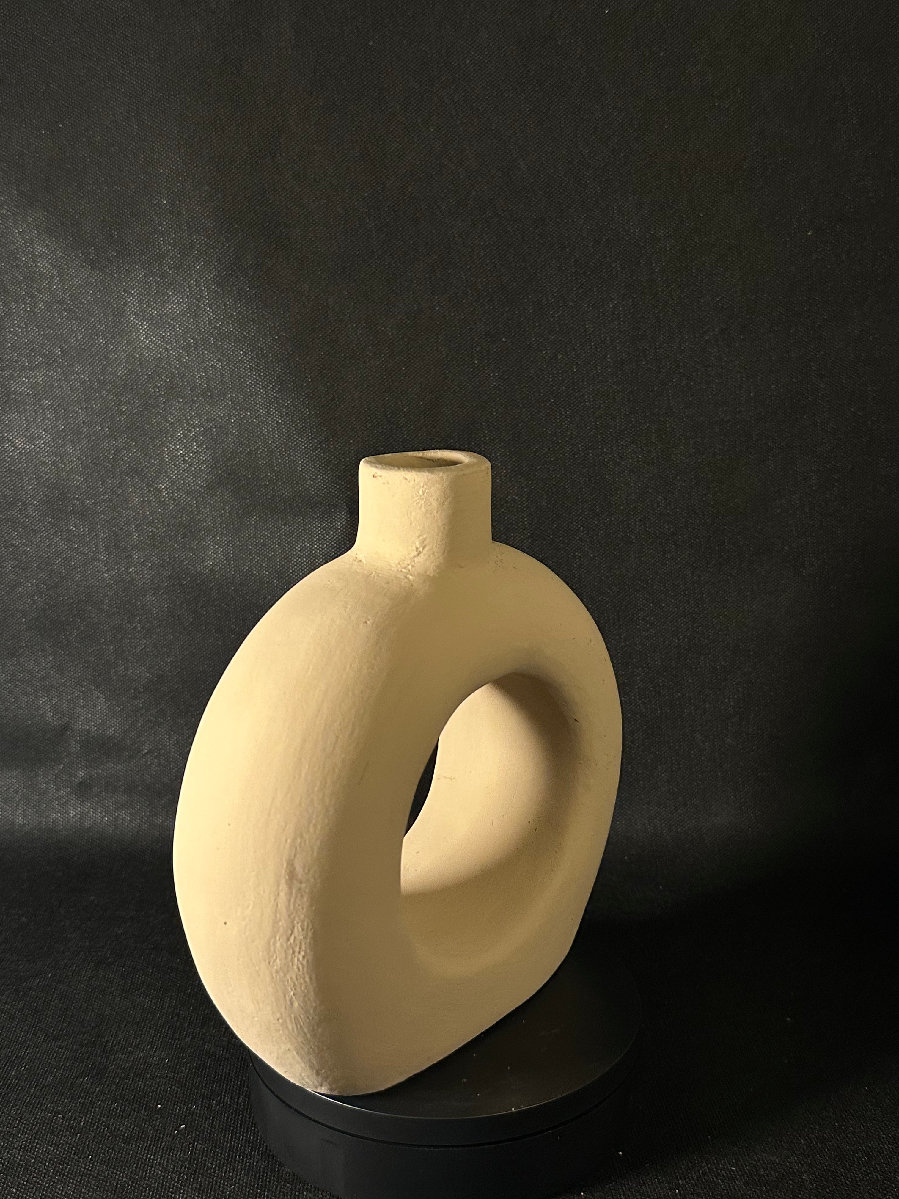 Vase cercle beige