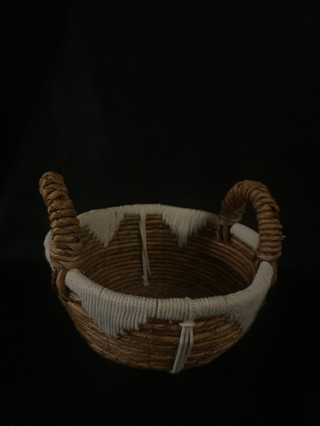 Panier petit en macramé