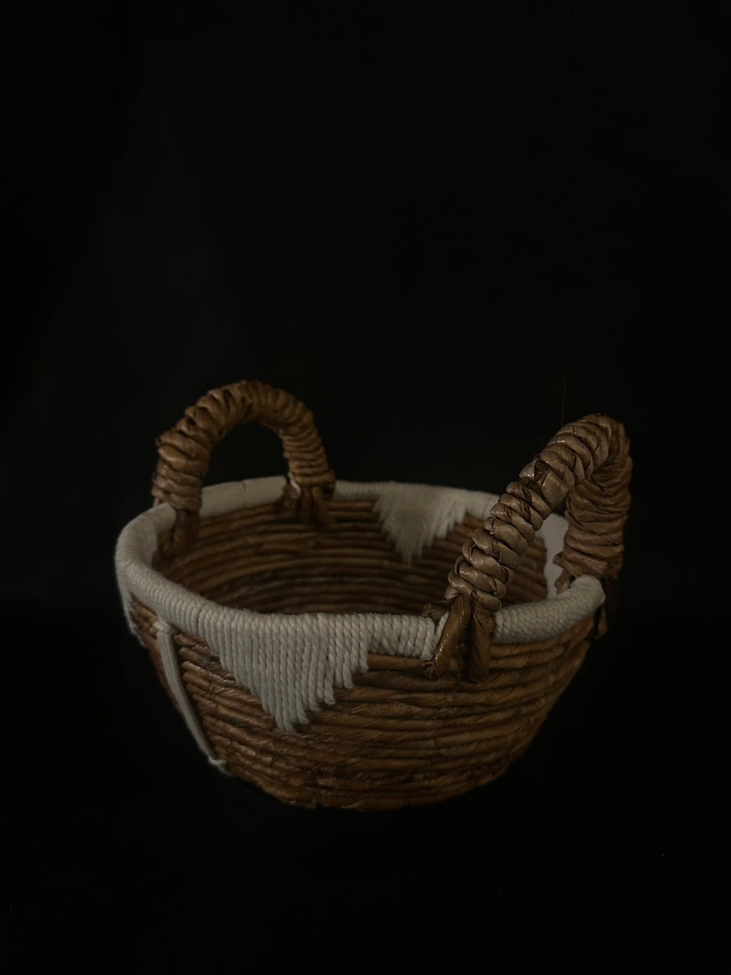 Panier petit en macramé