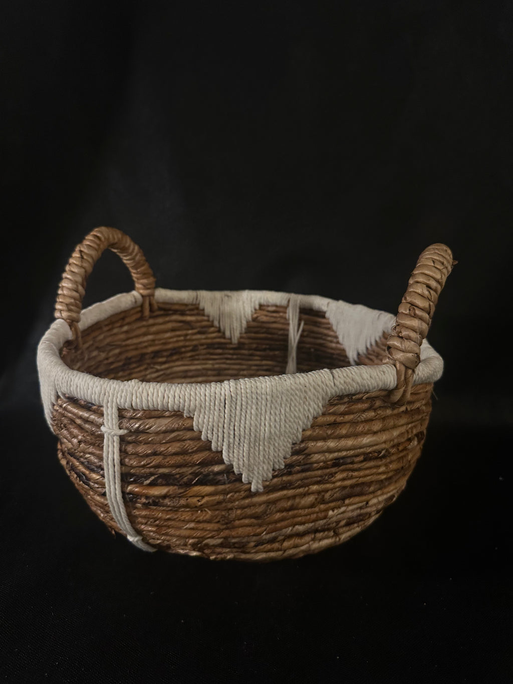 Panier grand en macramé