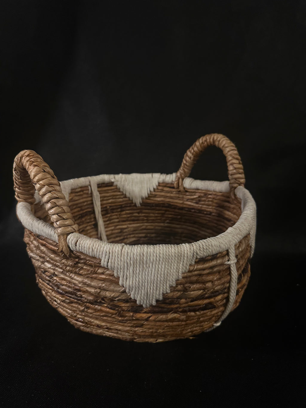 Panier grand en macramé