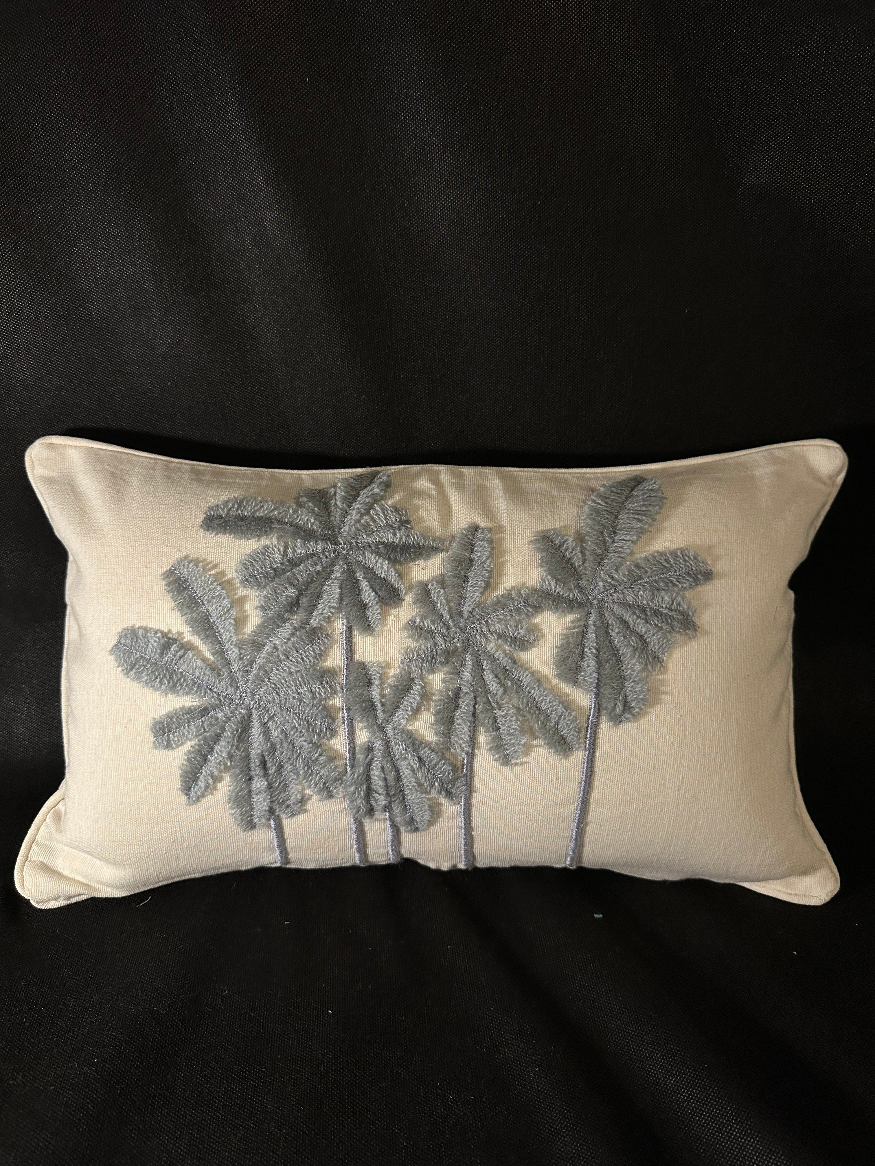 Taies de coussins bleues Palmier brodé