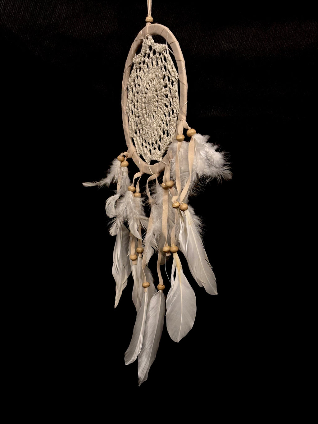 Petit Attrape-Rêves Bohème en Dentelle et Plumes Naturelles