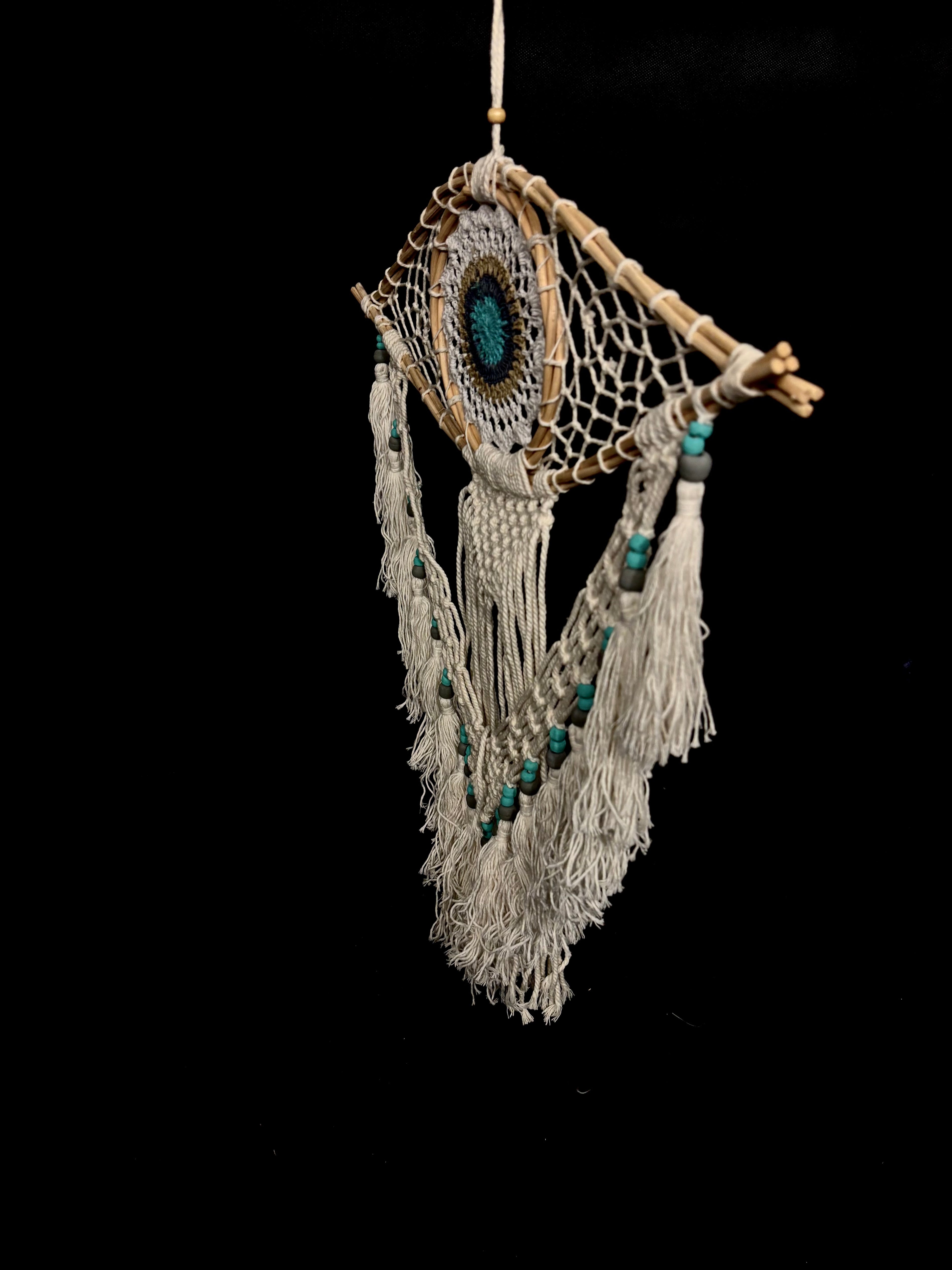 Attrape-Rêves “Œil Protecteur” en Macramé