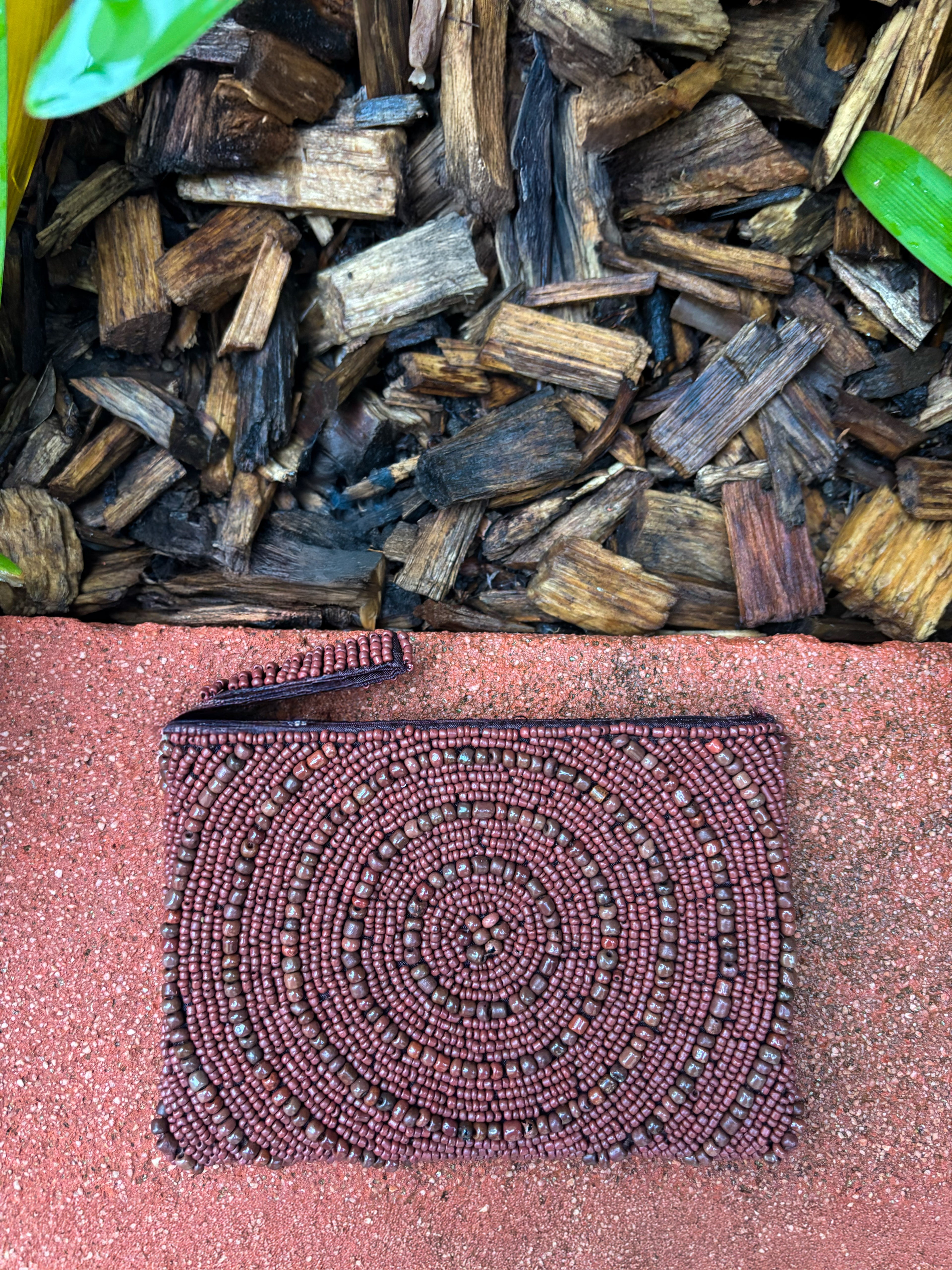 Pochettes ou porte-monnaie perlées artisanales