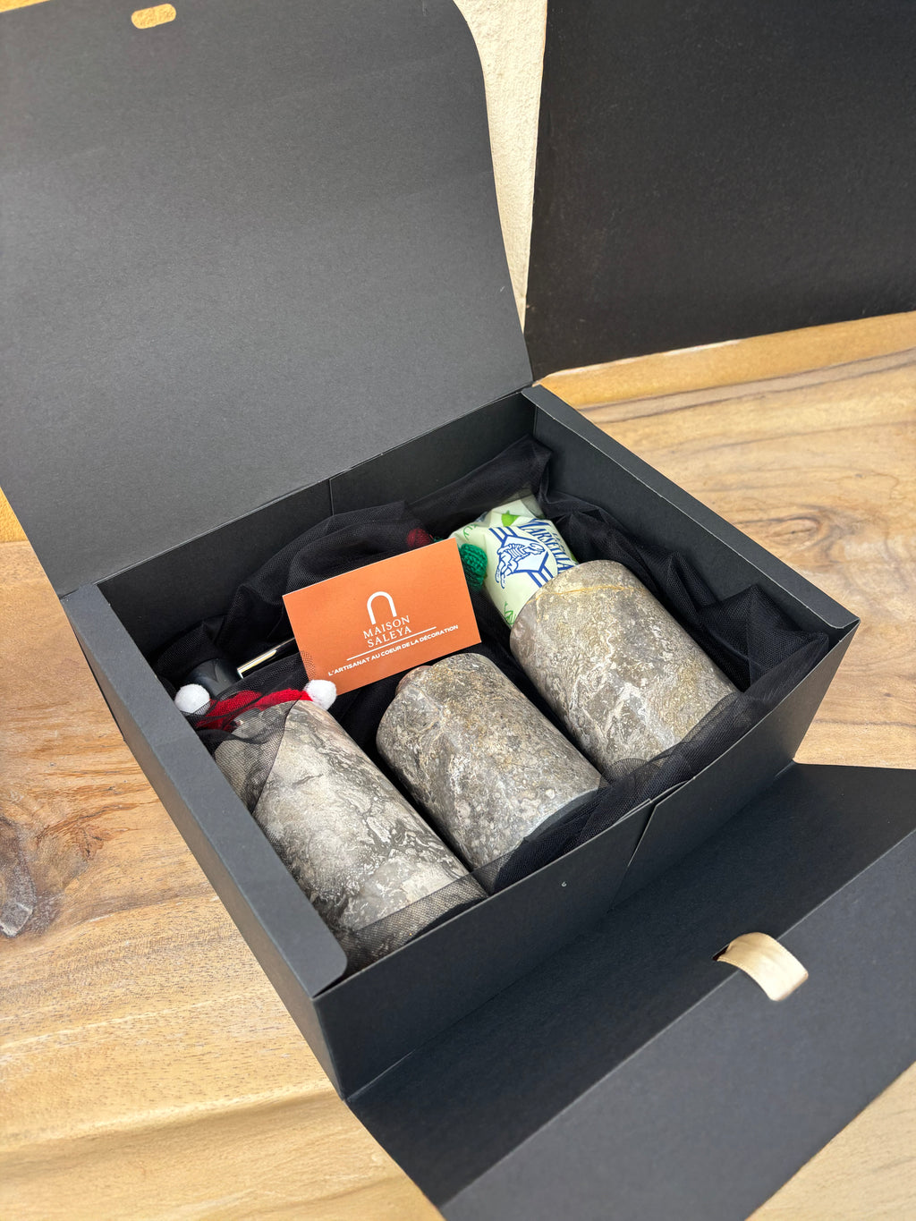 Coffret – Set Salle de Bain en Marbre & Savon Le Petit Marseillais