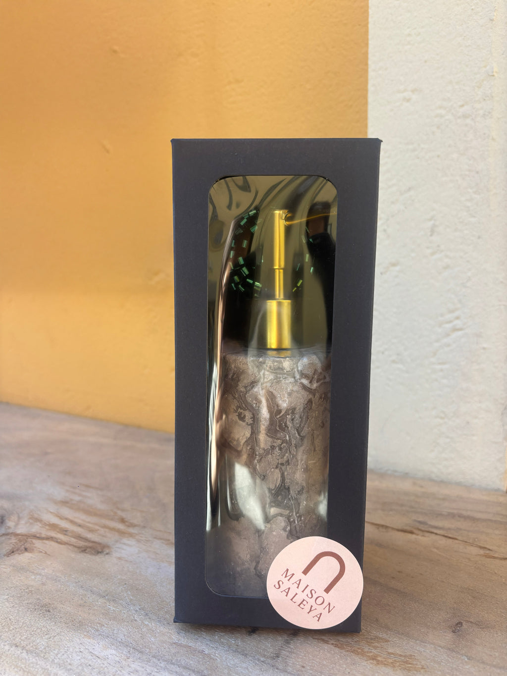 Push à Savon en Marbre – Accessoire Salle de Bain Artisanale