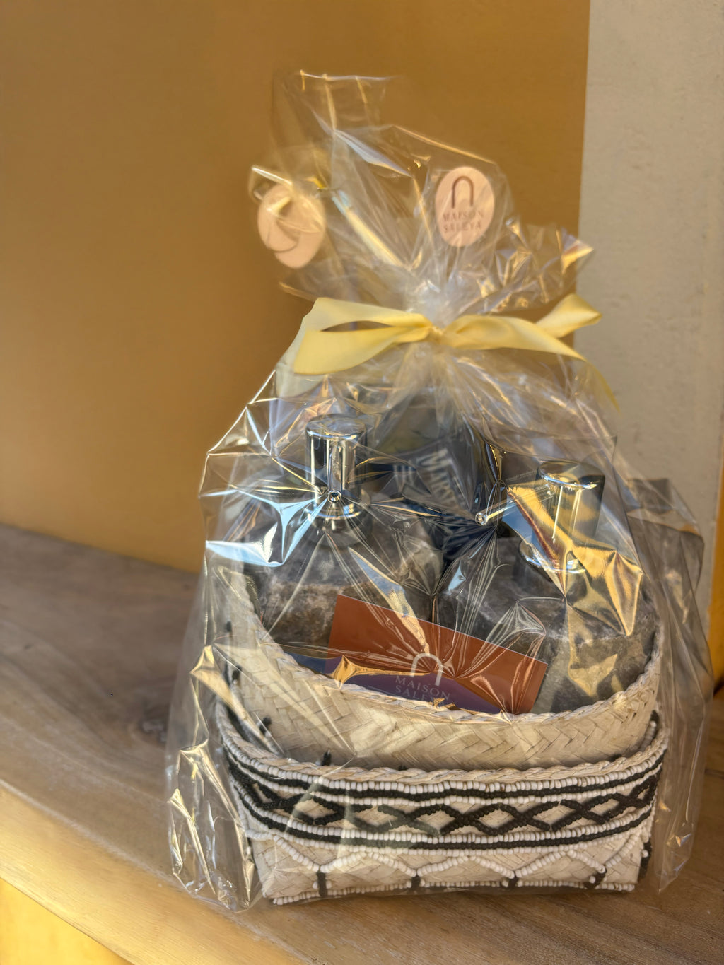 Coffret Salle de Bain – 2 Push à Savon en Marbre, Boîte en Coquillages & Savon Le Petit Marseillais