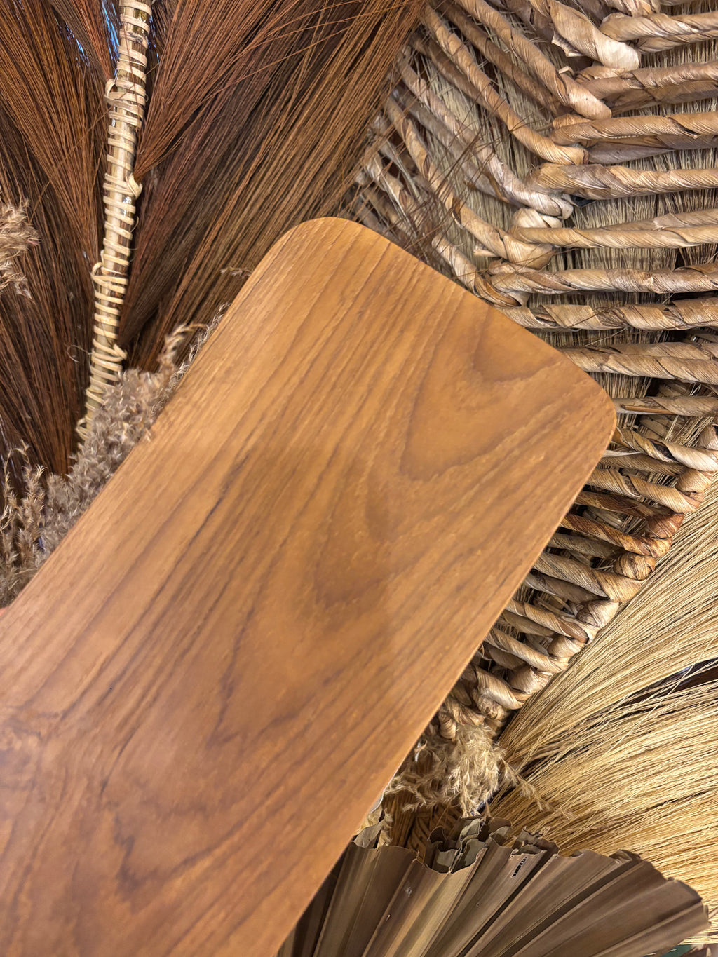 Coffret Planche en Bois de Teck & Couverts à Salade Artisanaux