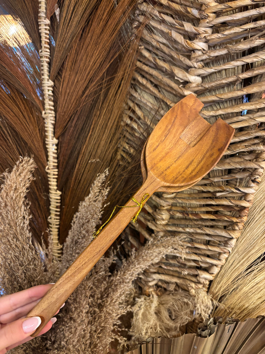 Coffret Planche en Bois de Teck & Couverts à Salade Artisanaux