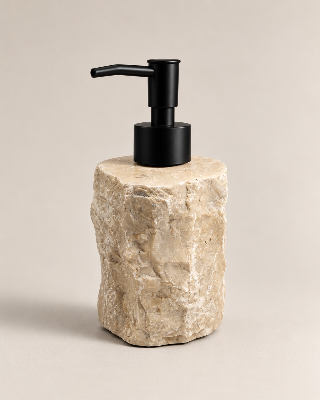 Push à savon en marbre petit blanc embout noir