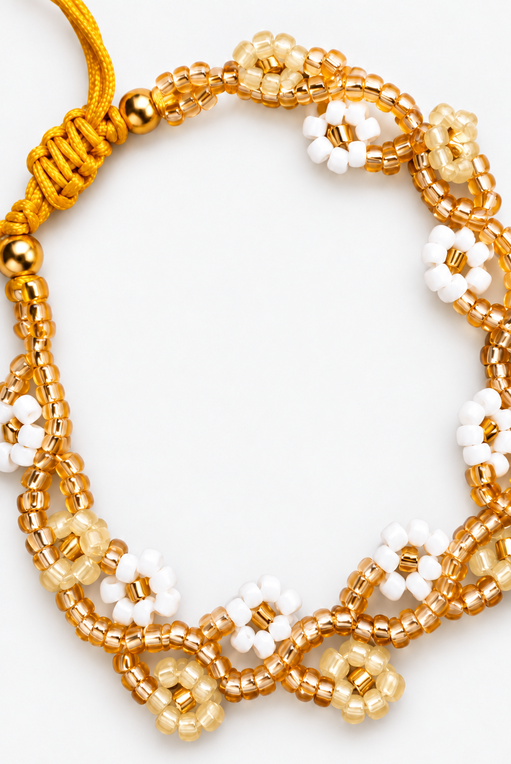 Bracelet fleurs blanc et beige